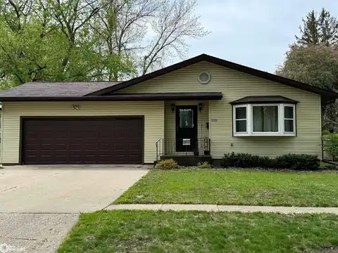 1220 E Call Street, Algona, IA 50511
