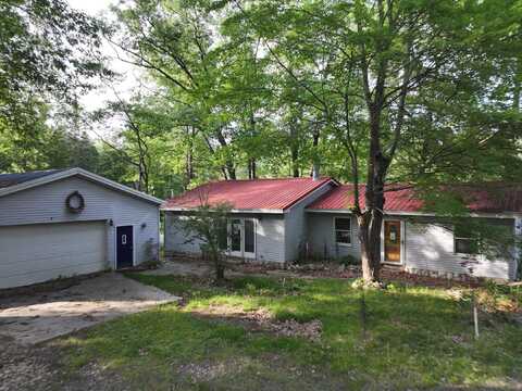 8750 WHITE PINE PASS SE, FIFE LAKE, MI 49633