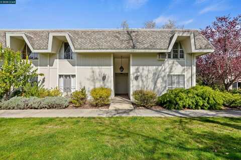 3300 Tice Creek Dr, Walnut Creek, CA 94595
