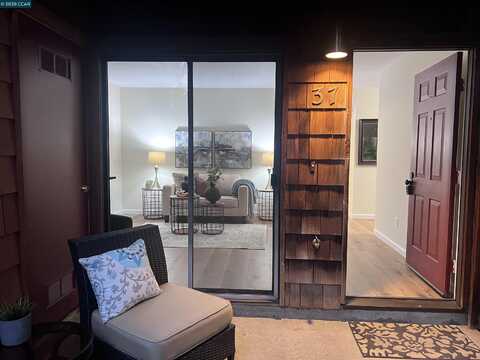 1455 Latour Ln, Concord, CA 94521