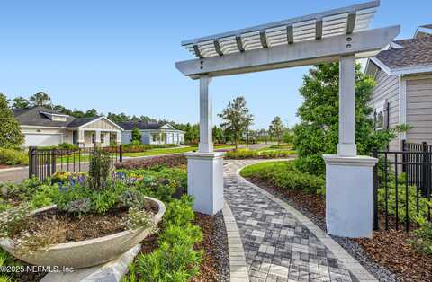 582 MURPHY Drive, St. Johns, FL 32259