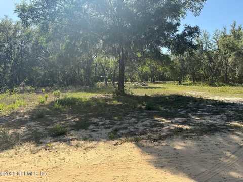1013 USINA Avenue, Interlachen, FL 32140