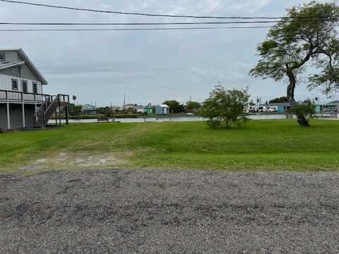527 Copano Cove, Rockport, TX 78382
