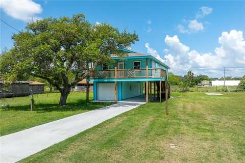 1123 S Fuqua Street, Rockport, TX 78382