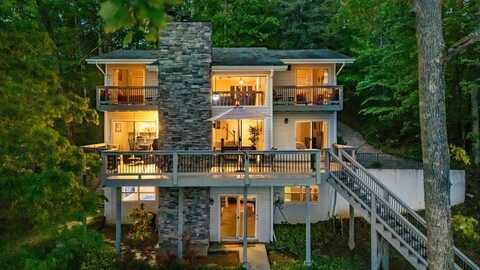 332 Walker Point Road, Hayesville, NC 28904