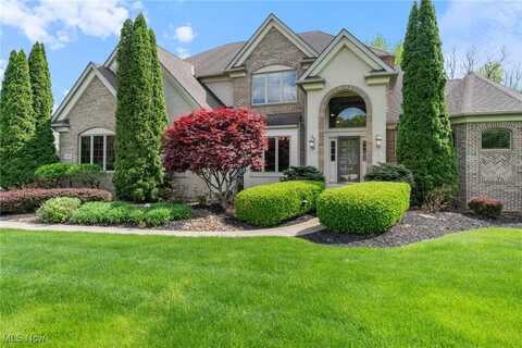 24851 Eagle Pointe Court, Columbia Station, OH 44028