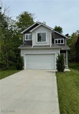 990 East Boulevard, Aurora, OH 44202