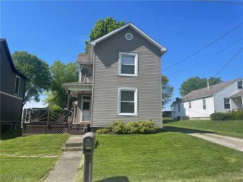 80 N Montague Avenue, Zanesville, OH 43701