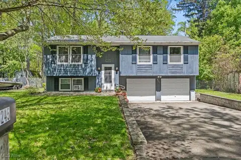 6245 Campbell Drive, Madison, OH 44057