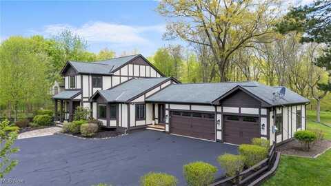 35425 Miles Road, Moreland Hills, OH 44022