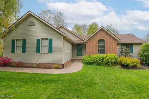 5533 Briggle Avenue SW, East Sparta, OH 44626