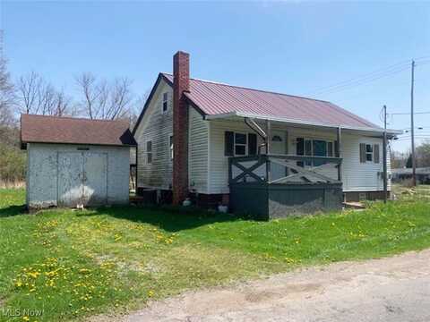 4552 Maple Drive SW, Newton Falls, OH 44444