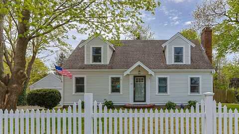 77 Center Street, Dennis Port, MA 02639