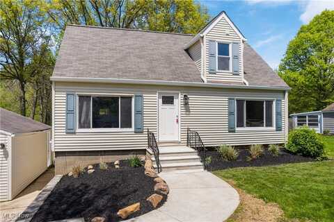 1725 Lillian Road, Stow, OH 44224