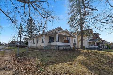 1945 S Heights Avenue, Youngstown, OH 44502