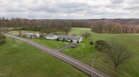 136 Canyon Road SE, Carrollton, OH 44615