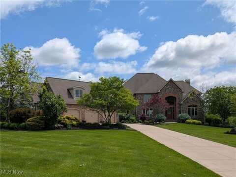 6313 Manor Glen Drive, Medina, OH 44256