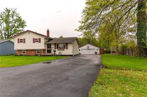 7476 Dahlia Drive, Mentor-On-The-Lake, OH 44060
