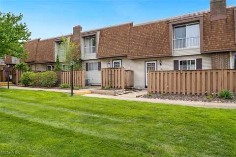 6468 State Road, Parma, OH 44134