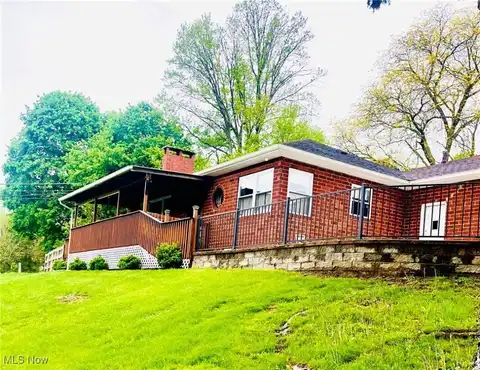 396 2nd Street NE, Carrollton, OH 44615