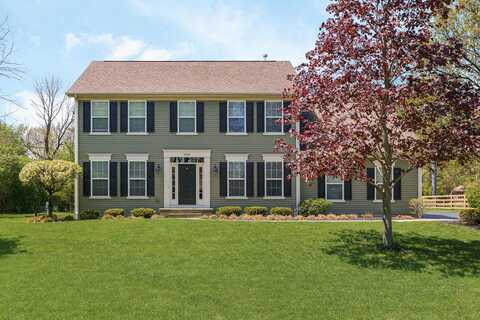5001 Charlbury Drive, Columbus, OH 43220