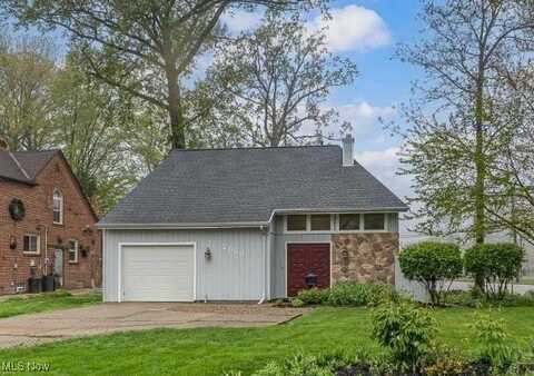 2666 Wagar Road, Rocky River, OH 44116