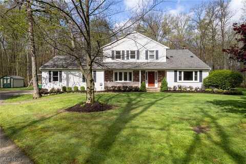 14566 W Ridge Drive, Russell, OH 44072