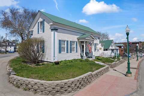 98 & 100 Main Street, Winthrop, ME 04364