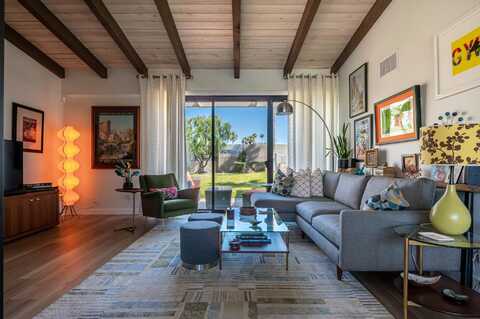 1760 Tamarisk Road, Palm Springs, CA 92262