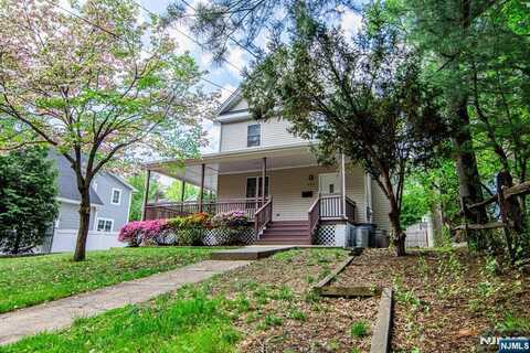 225 Brookside Avenue, Cresskill, NJ 07626