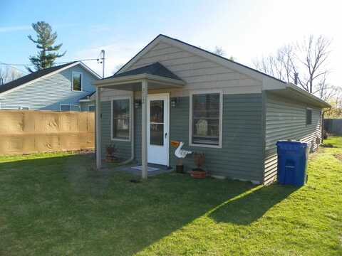 212 OLIVER, Houghton Lake Heights, MI 48629