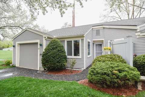 28 Walden Pond Drive, Nashua, NH 03064