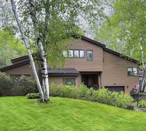 3755 Quechee Main Street, Hartford, VT 05059