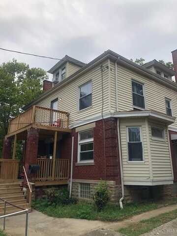 3046 Bracken Woods Lane, Cincinnati, OH 45211