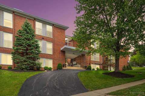 3566 Amberacres Drive, Cincinnati, OH 45212