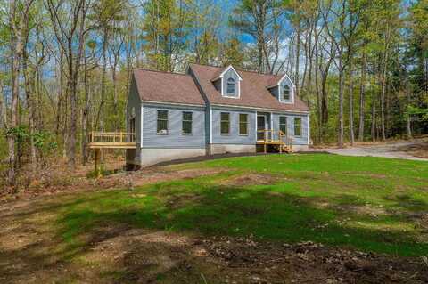 8 Sampson Road, Rochester, NH 03867