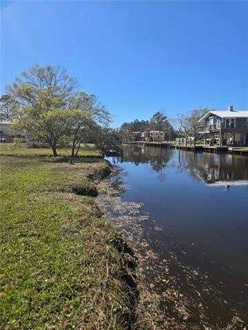 NINETEENTH Street, Bay Saint Louis, MS 39520