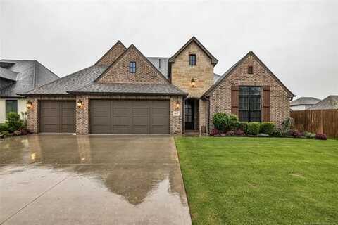 6617 S Indianwood Avenue, Broken Arrow, OK 74011
