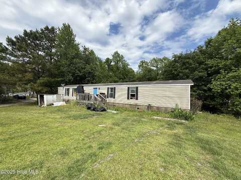 141 Blue Heron Road, Hubert, NC 28539