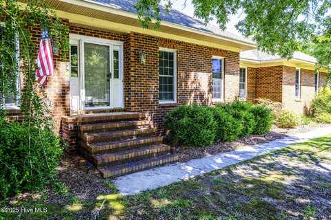 900 Leeward Drive, Trent Woods, NC 28562