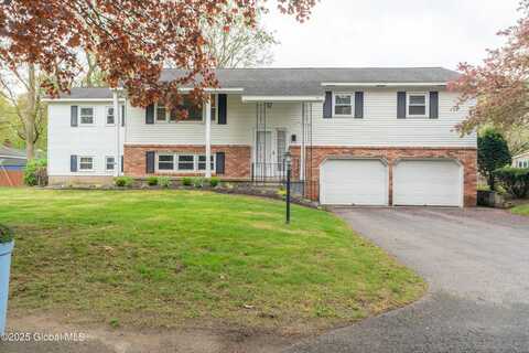27 Patricia Lane, Saratoga Springs, NY 12866