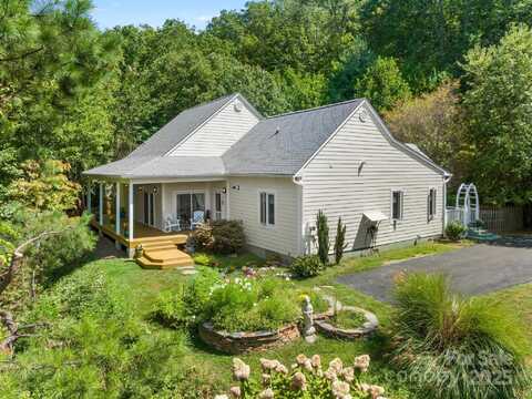 80 Ivy Cove Road, Fairview, NC 28730