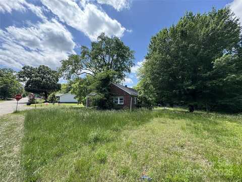 31 Conrad Street, Lexington, NC 27295