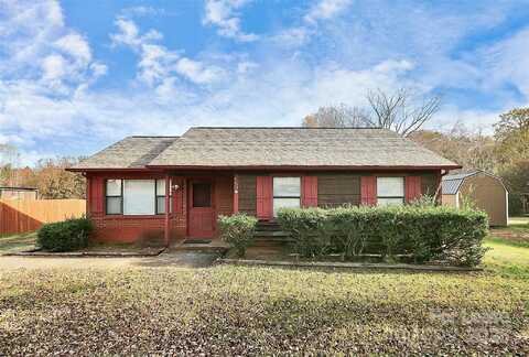 8428 Clear Meadow Lane, Charlotte, NC 28227