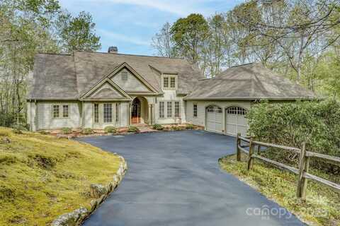 405 Kanasdatsi Drive, Brevard, NC 28712