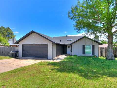 1904 Glenwood, Moore, OK 73160