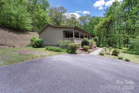 24 Deerfield Lane, Sylva, NC 28779