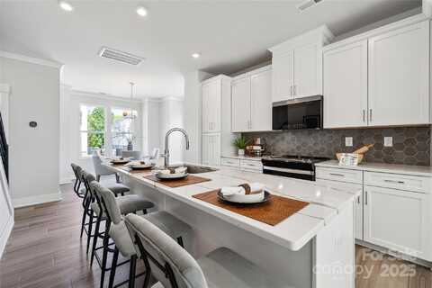2009 Clarksdale Drive unit: 39, Charlotte, NC 28206