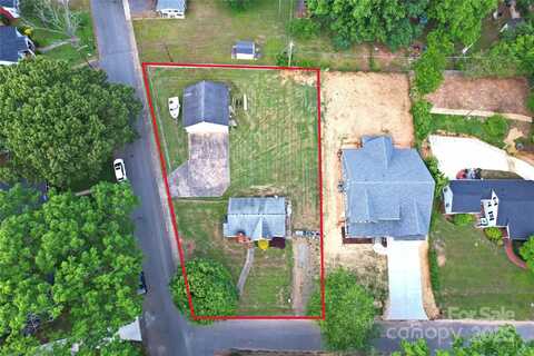 3901 Admiral Avenue, Charlotte, NC 28205
