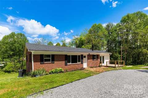 1318 Crawford Road, Waynesville, NC 28785